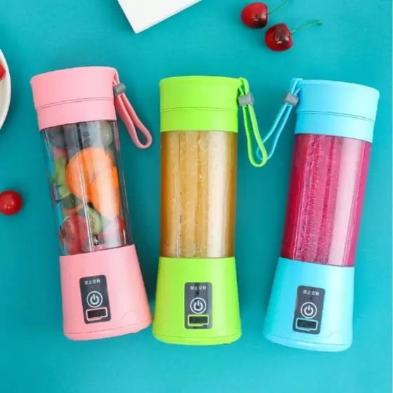 (COMPRE 1 LEVE 2) Mini Liquidificador Portátil